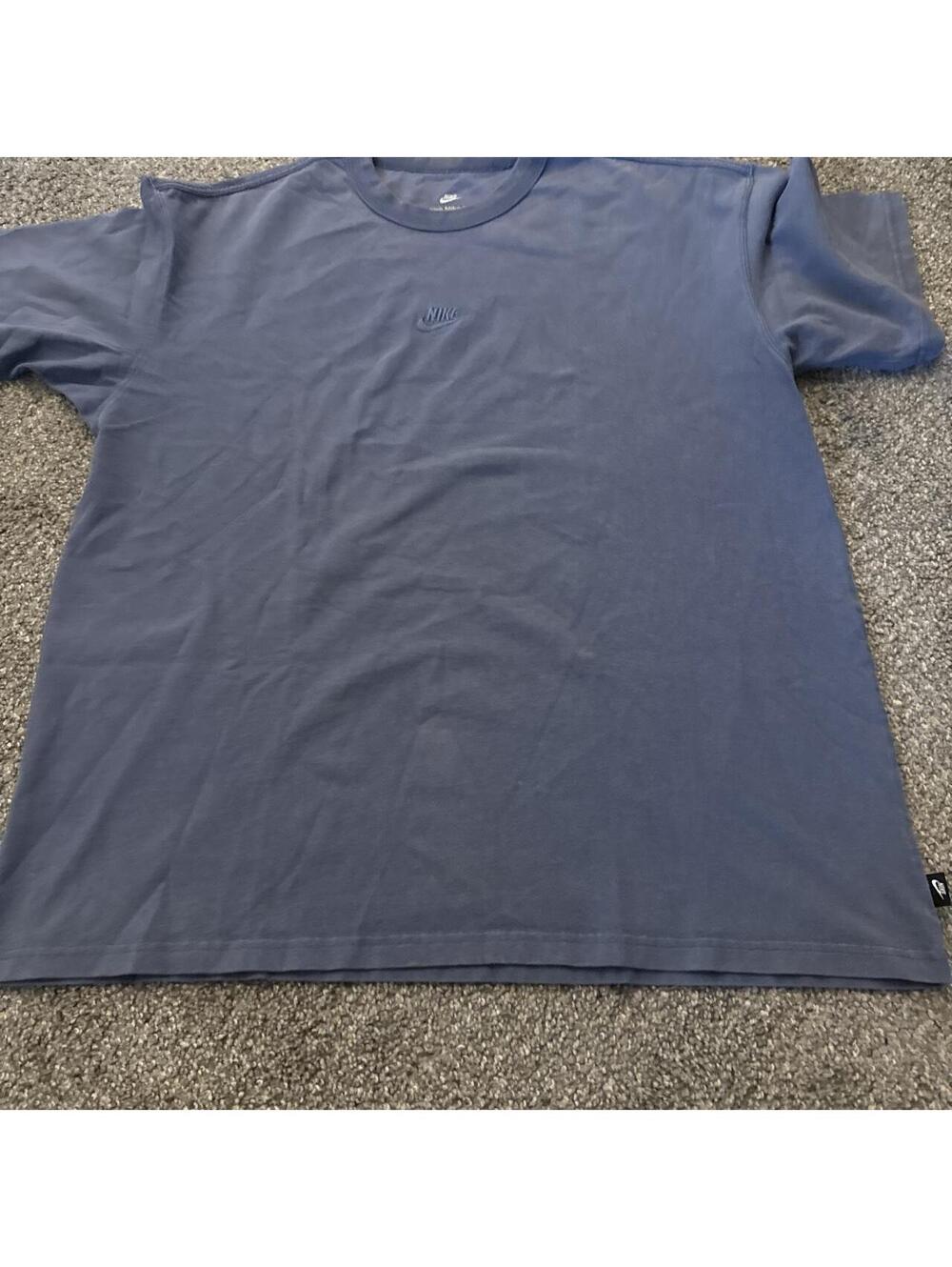 Nike Men's Blue and Purple Tshirt